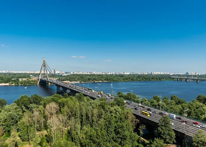 Apartments With Crazy Panoramic View Of The Dniepr