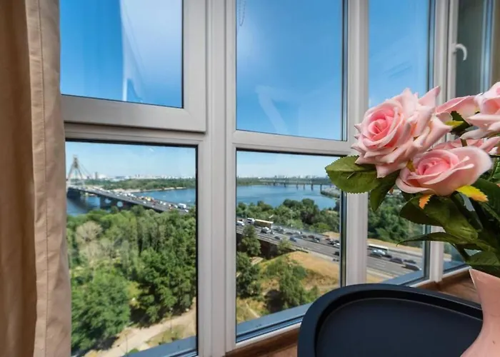 Apartments With Crazy Panoramic View Of The Dniepr